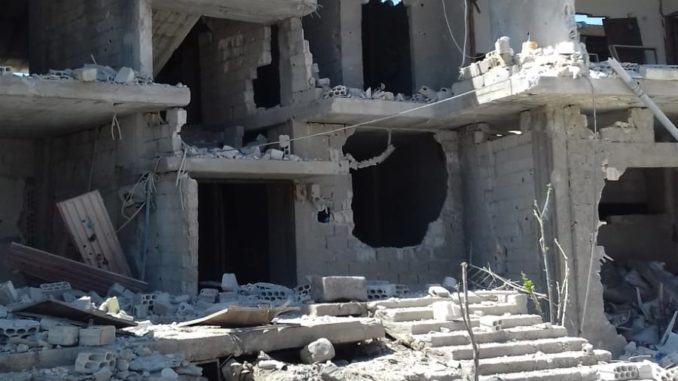 Ein Trümmerhaufen: Das Haus von Shadis Familie in Syrien. Foto: Shadi Al Salamat